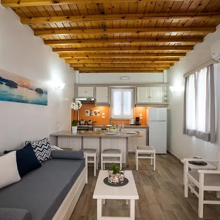 Filoxenia Apartament *
