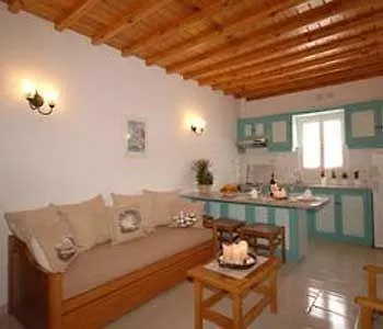 Filoxenia Apartament *
