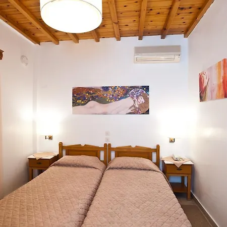 Filoxenia Apartament *