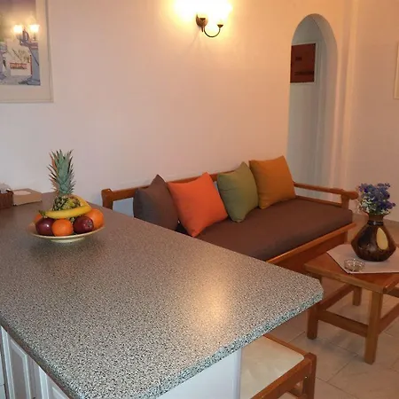 Filoxenia Apartament *
